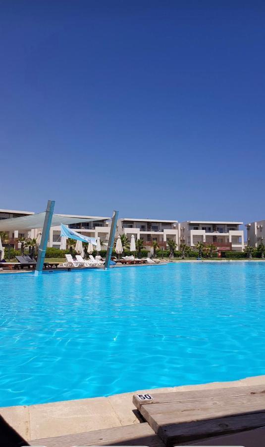 Appartement Amwaj امواج الساحل الشمالى 2 نوم 2 حمام *